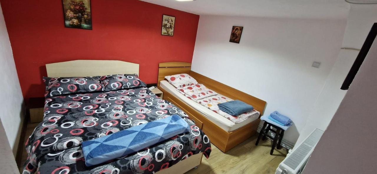 Novaci-Străini Pensiunea Casa Andreea المظهر الخارجي الصورة